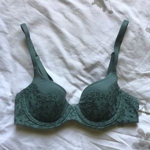⭐️BRAND NWOT VS BRA!⭐️ 32A